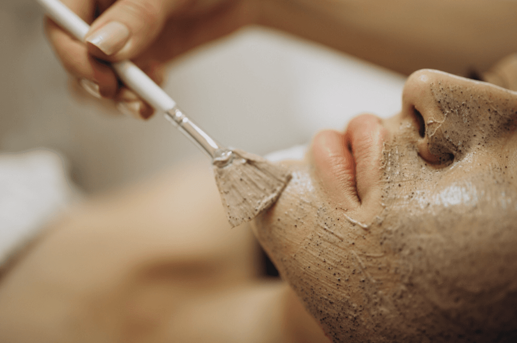 Peeling Clinici & Rinnovamento Cutaneo